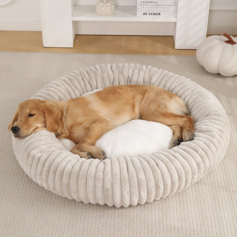 Plush Round Pet Bed | close up material texture