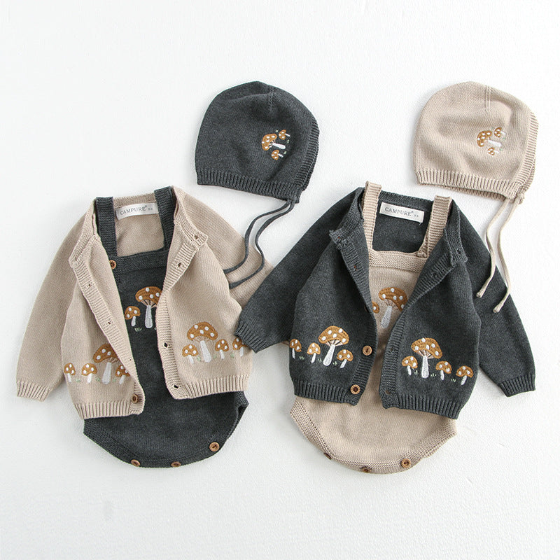 Baby Cotton Romper Detachable Hood | close up material texture