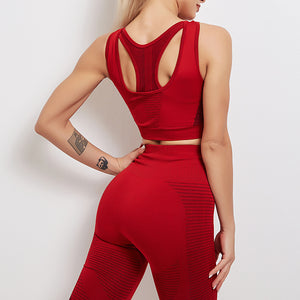 Red colourway of the seamless yoga set