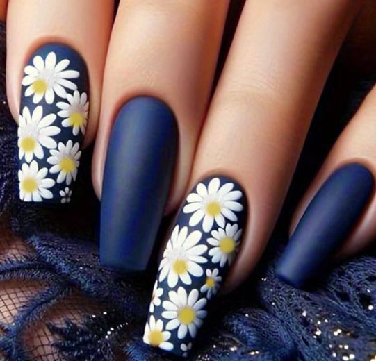 Highlight of the ombre gradient detail on a single floral sticker