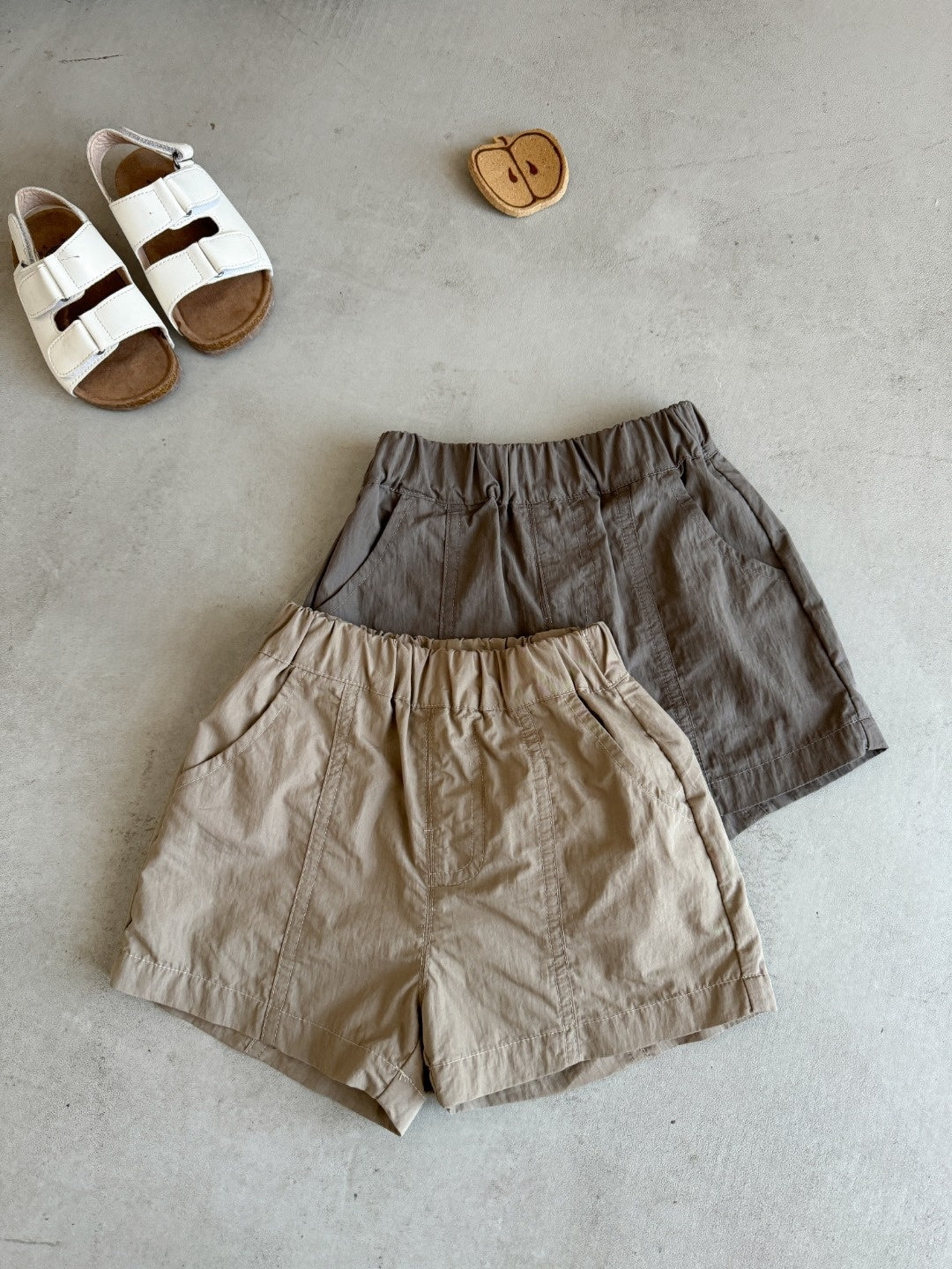 Gumi Bear Boys Printed Shirt and Shorts Set | side profile detail close up