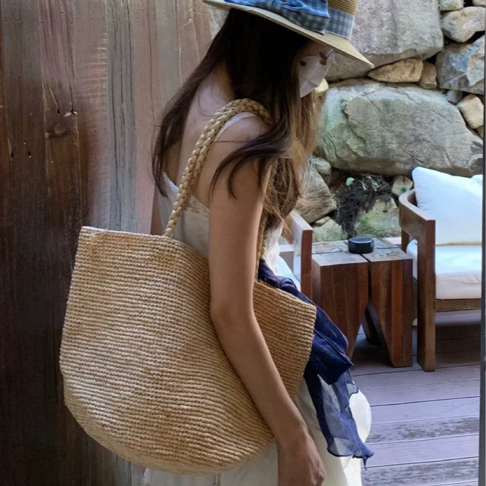 Handmade Women's Large-Capacity Tote Bag | front view product detail
