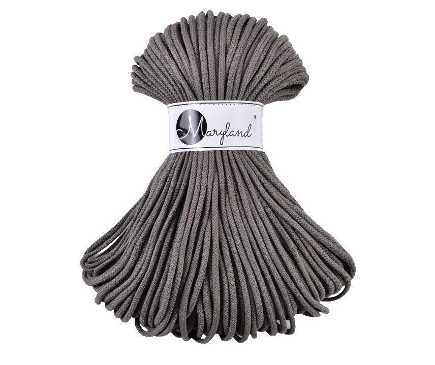 Chunky 5mm cotton yarn skein for structured baskets and tote bags