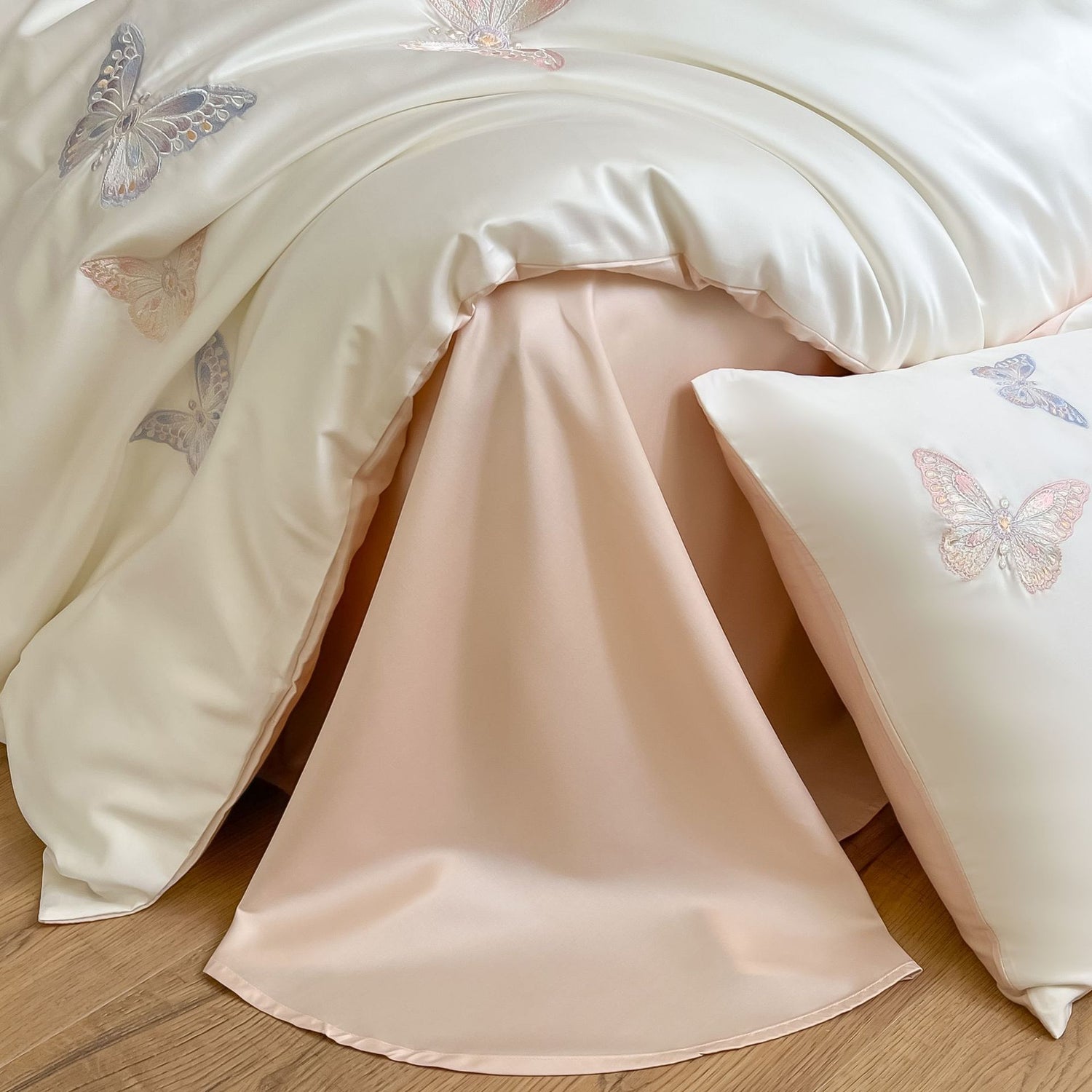 Tencel Butterfly Embroidered Bedding Set