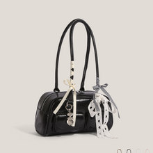 Stofftasche mit Seidenschal