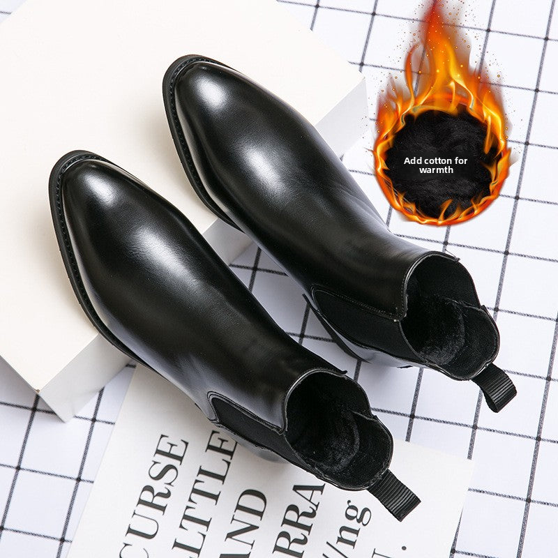 Black cotton version option photo of a pair of boots seen from above with plush lining, flame icon, size 43