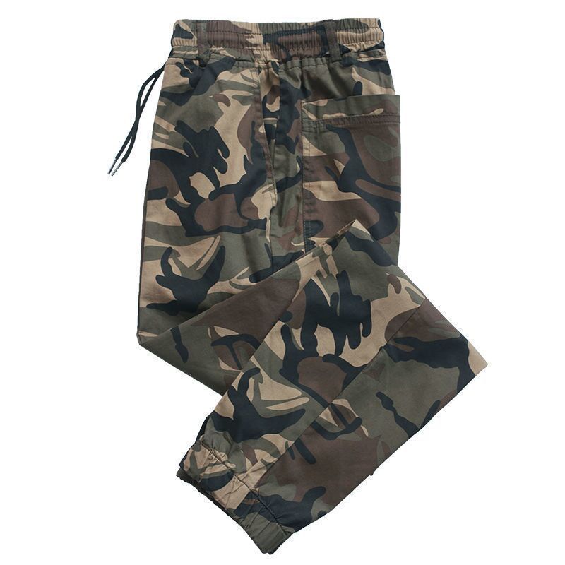 Close view of the cargo pocket and camouflage print on the lightweight jogger pants