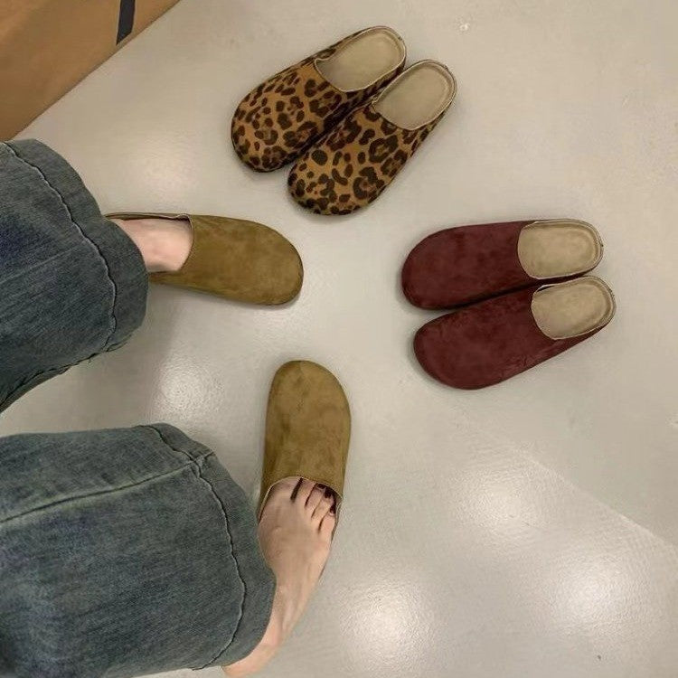 Casual Round Toe Slip On Slippers | side profile detail close up