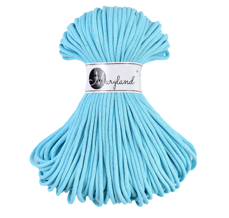 Thick pure cotton yarn skein for crochet tote bags and baskets