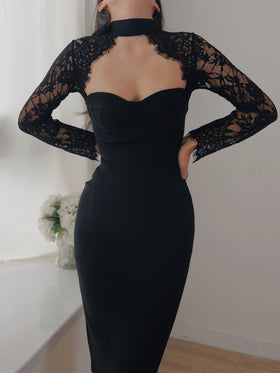 Elegant Halter Neck Lace Dress