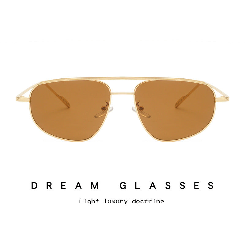 Retro metal frame UV400 sunglasses front view product shot
