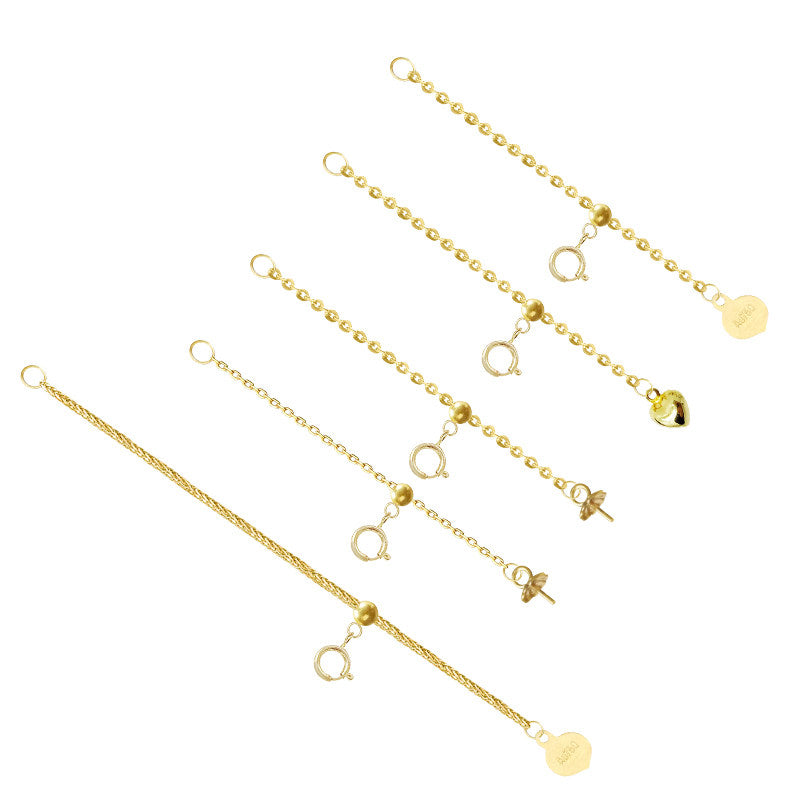 Close up of the 18K gold links on the extension chain