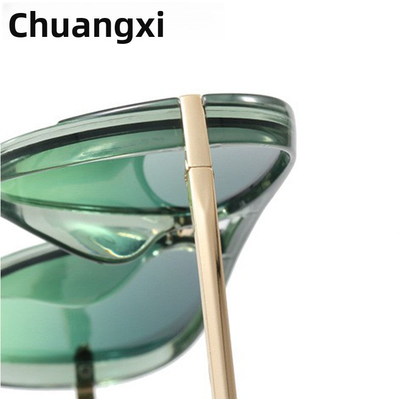 Retro Large Frame Sunglasses | side angle