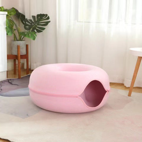 Zipper running around the middle of the felt cat bed shown close on a plain background
