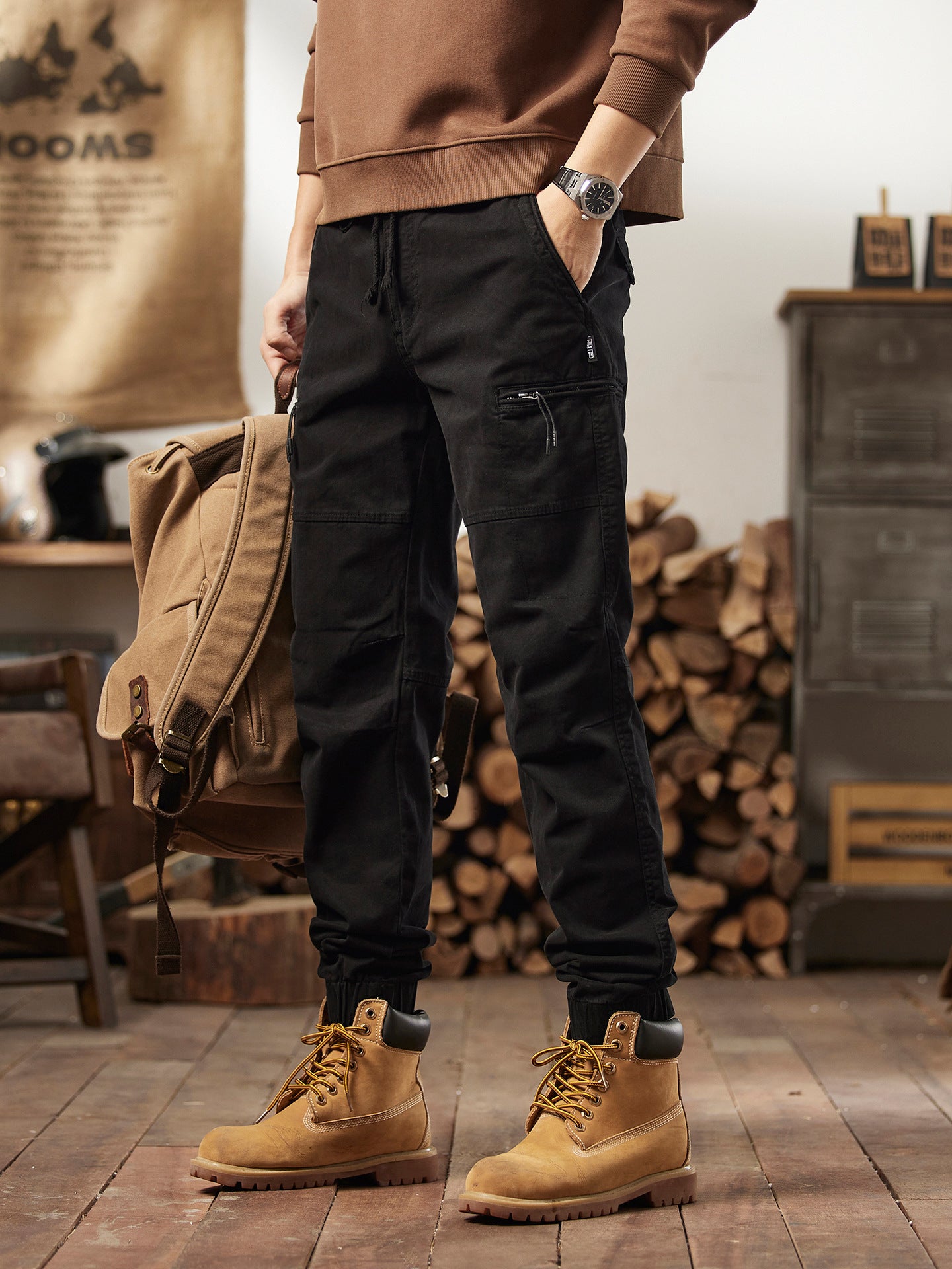 Man wearing the retro cargo pants in a casual everyday setting