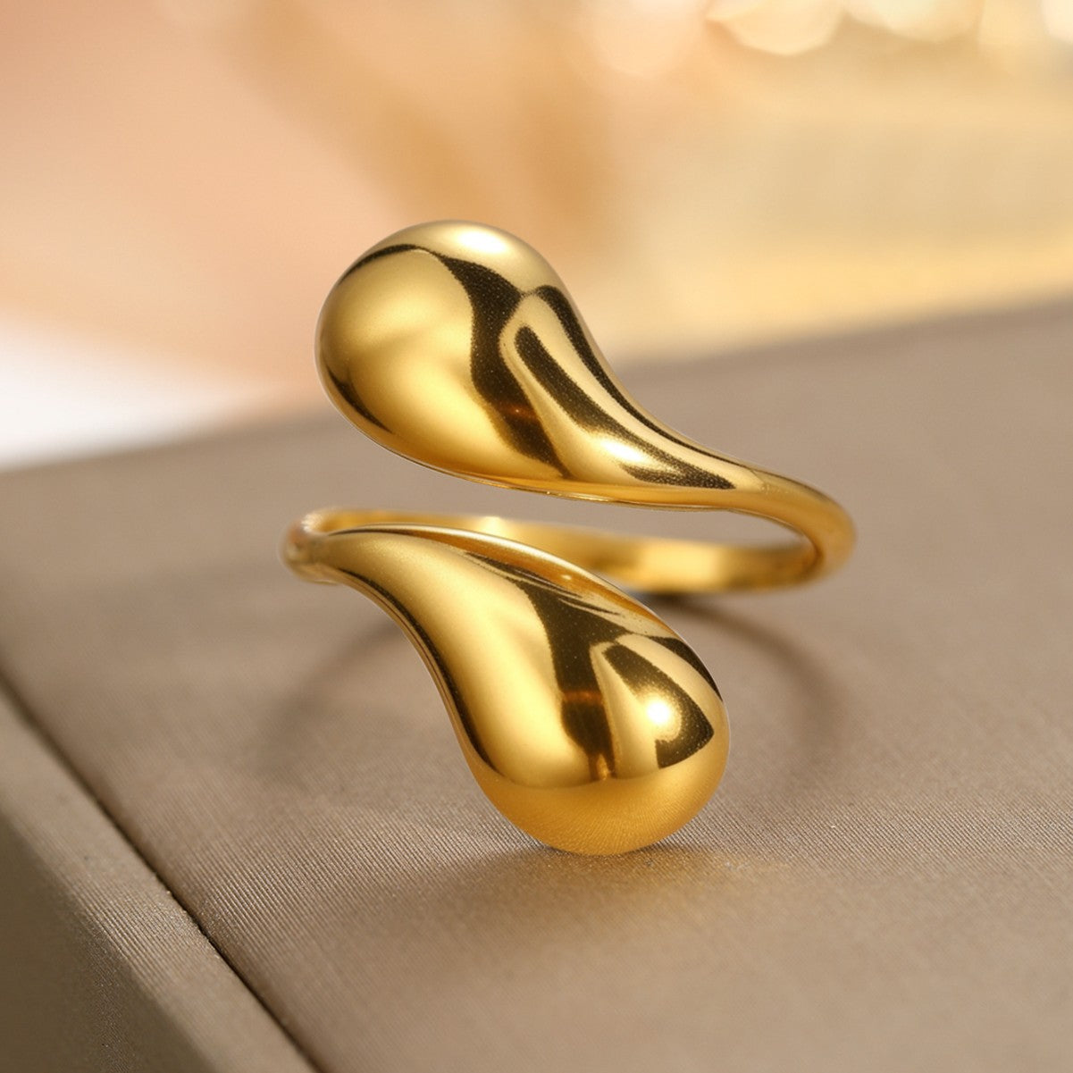 Close up of the polished water drop ends and the open adjustable band