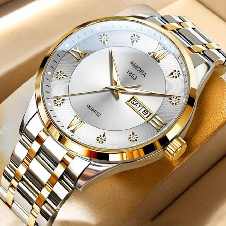 Close up scale reference of the quartz watch case and bracelet