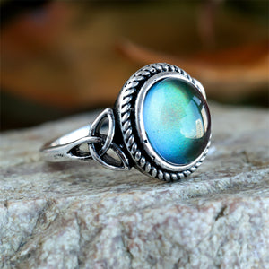 Silver-Plated Black Egg-Shaped Ring | side profile detail
