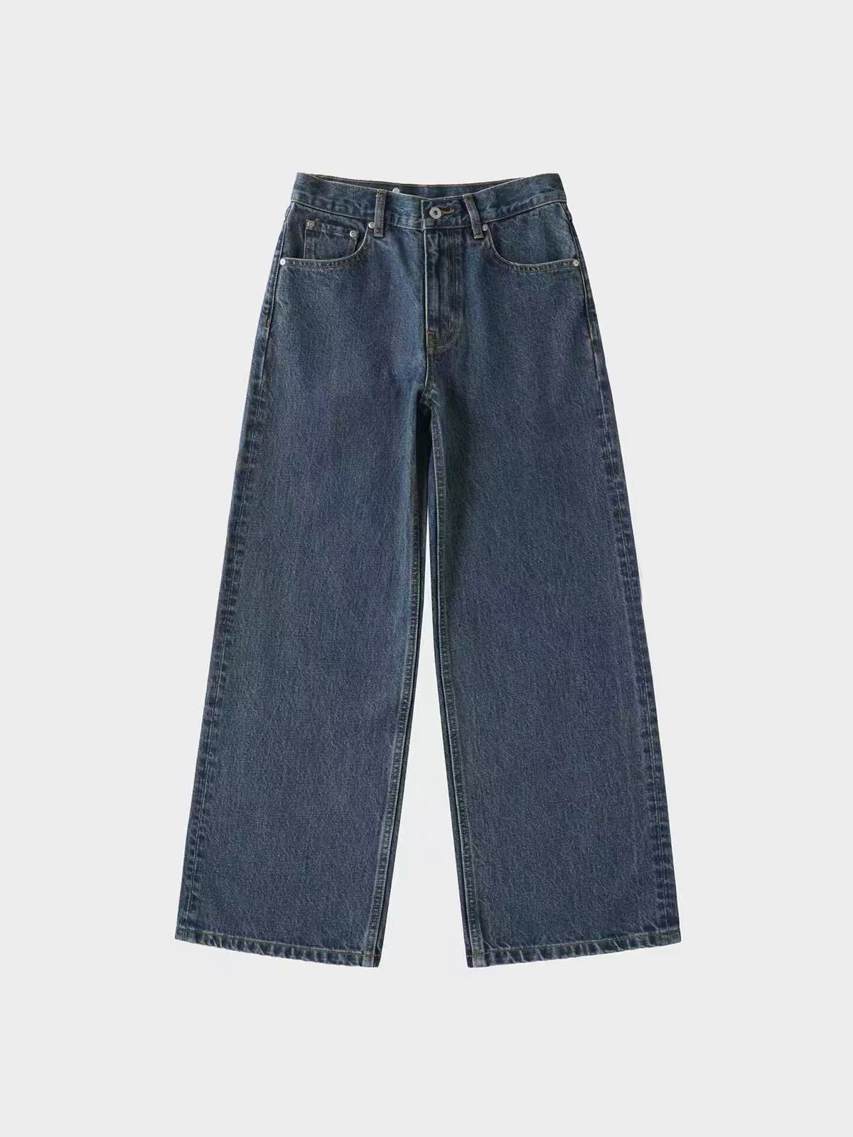 Straight-leg loose jeans