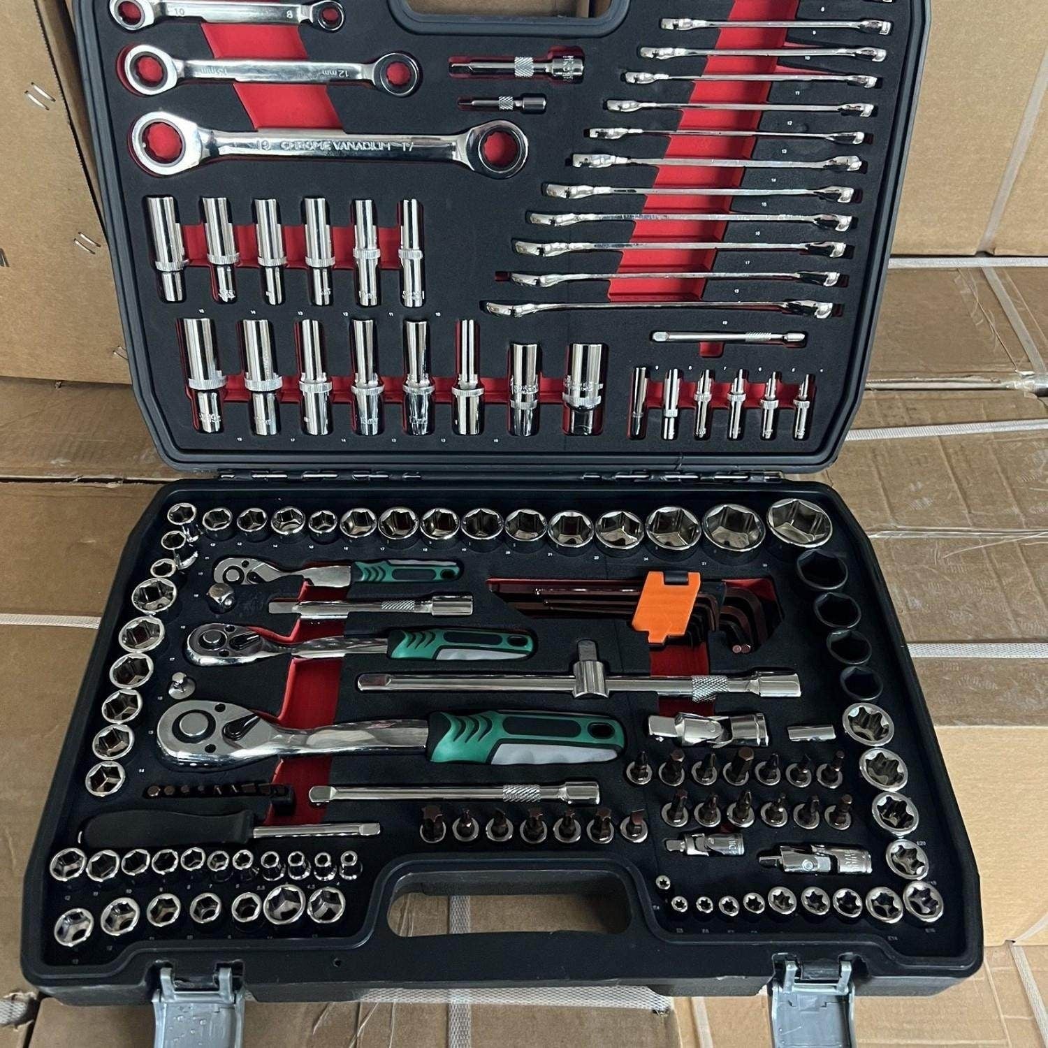 Professional 150-Piece Socket Wrench Set | context with companion items