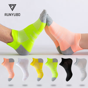 Running socks side profile showing the ribbed ankle and cushioned sole