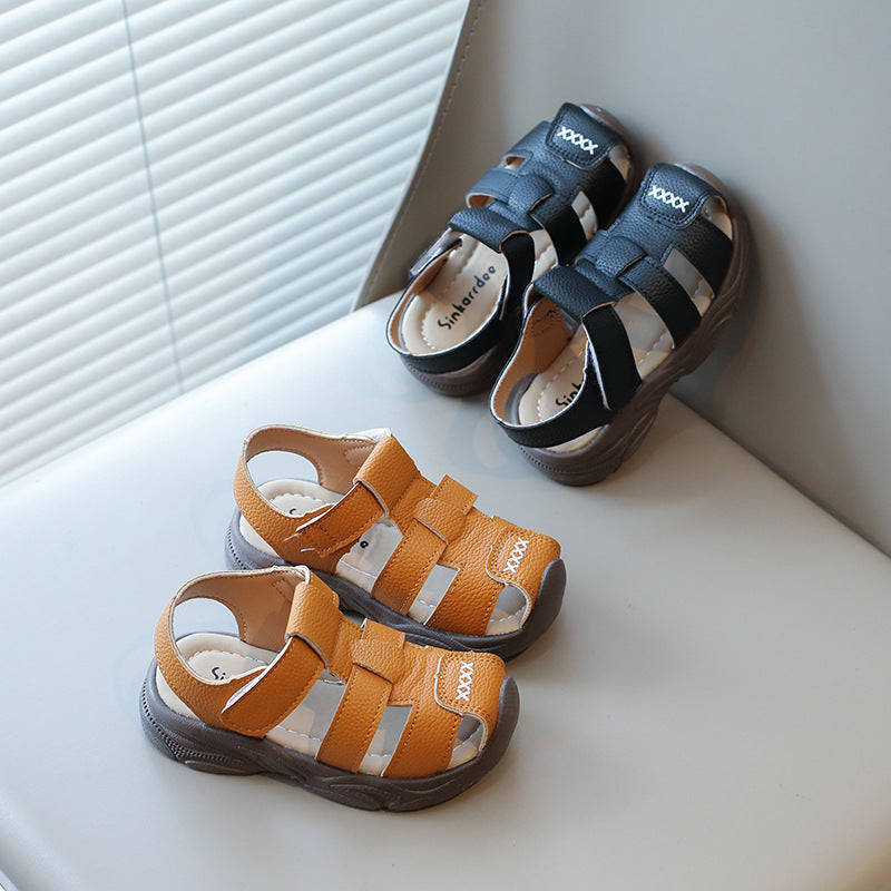 Baby Open-Toe Woven Sandals | scale reference with hand