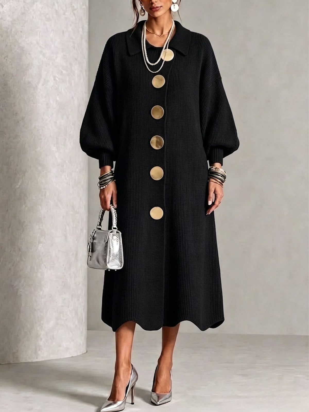 Black option, size XXL: long ribbed knit dress with polo collar, balloon sleeves and large gold-tone buttons