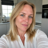 Anneke S.