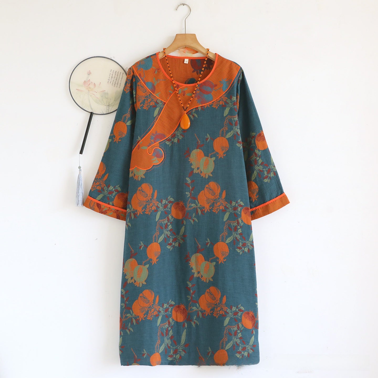 Alternate colourway view of the loose cotton gauze nightgown