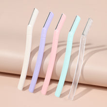 Women's Eyebrow Razor with Rounded Blade Tips and Protective Cap, 15.2 cm