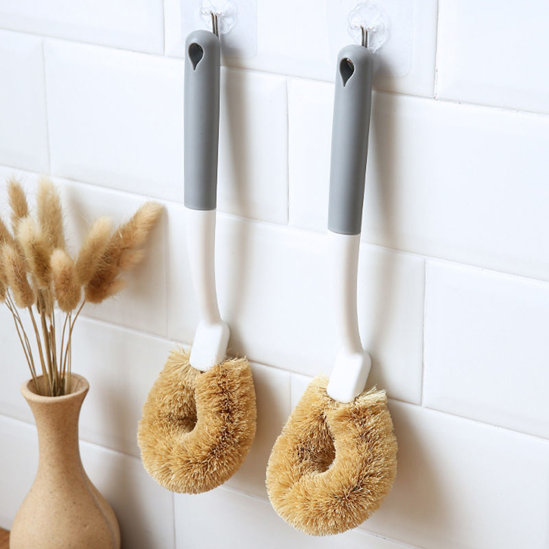 Close up of coarse coconut and palm fibre scrubbing bristles