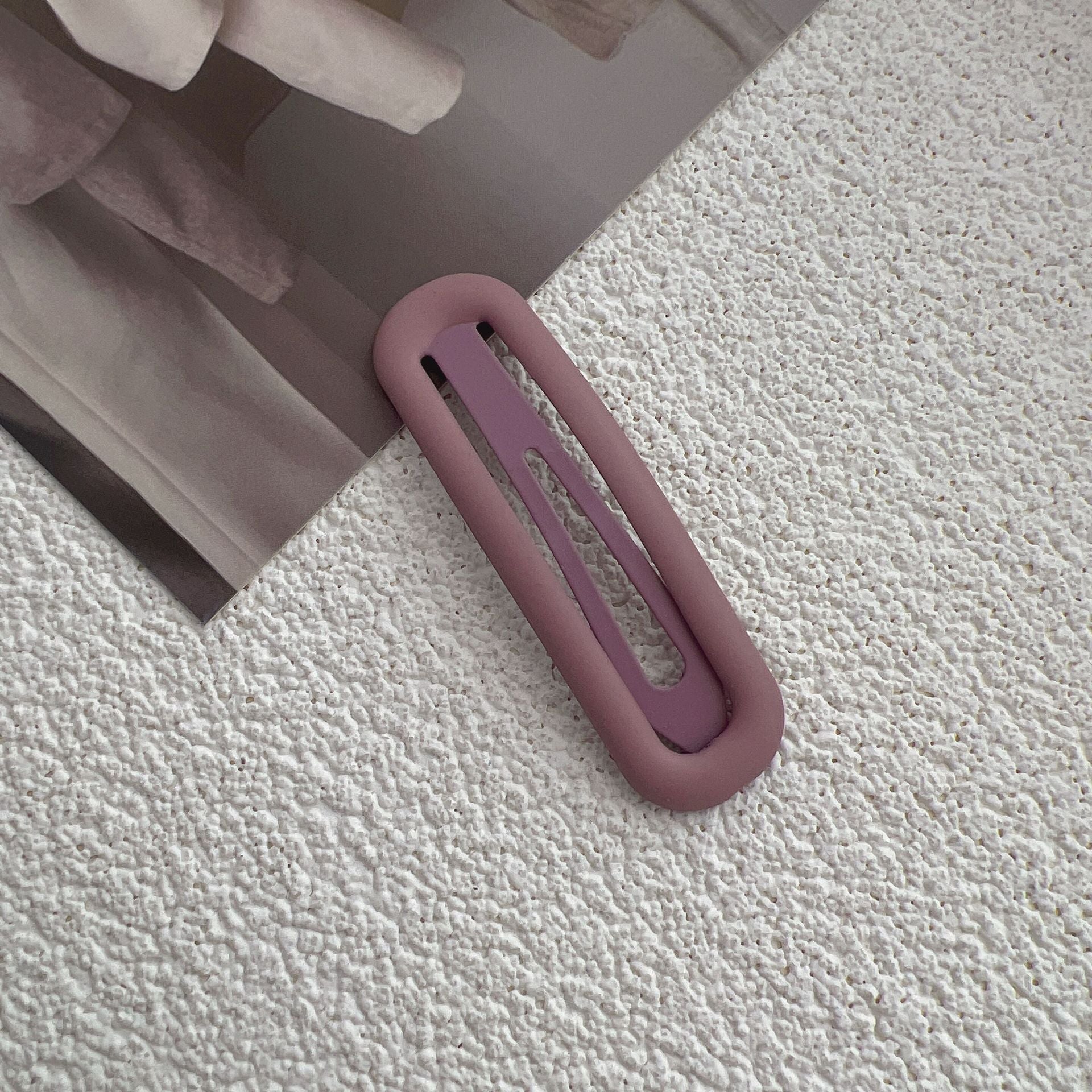 Rounded solid color matte snap hair clip