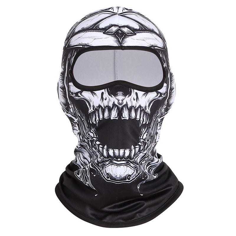 White Skull print full-face balaclava with a screaming open jaw, autumn and winter style, on white