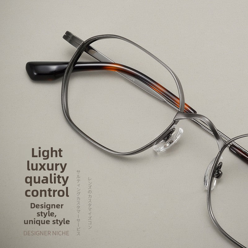 Close up of titanium frame metal texture and full-rim edge detail
