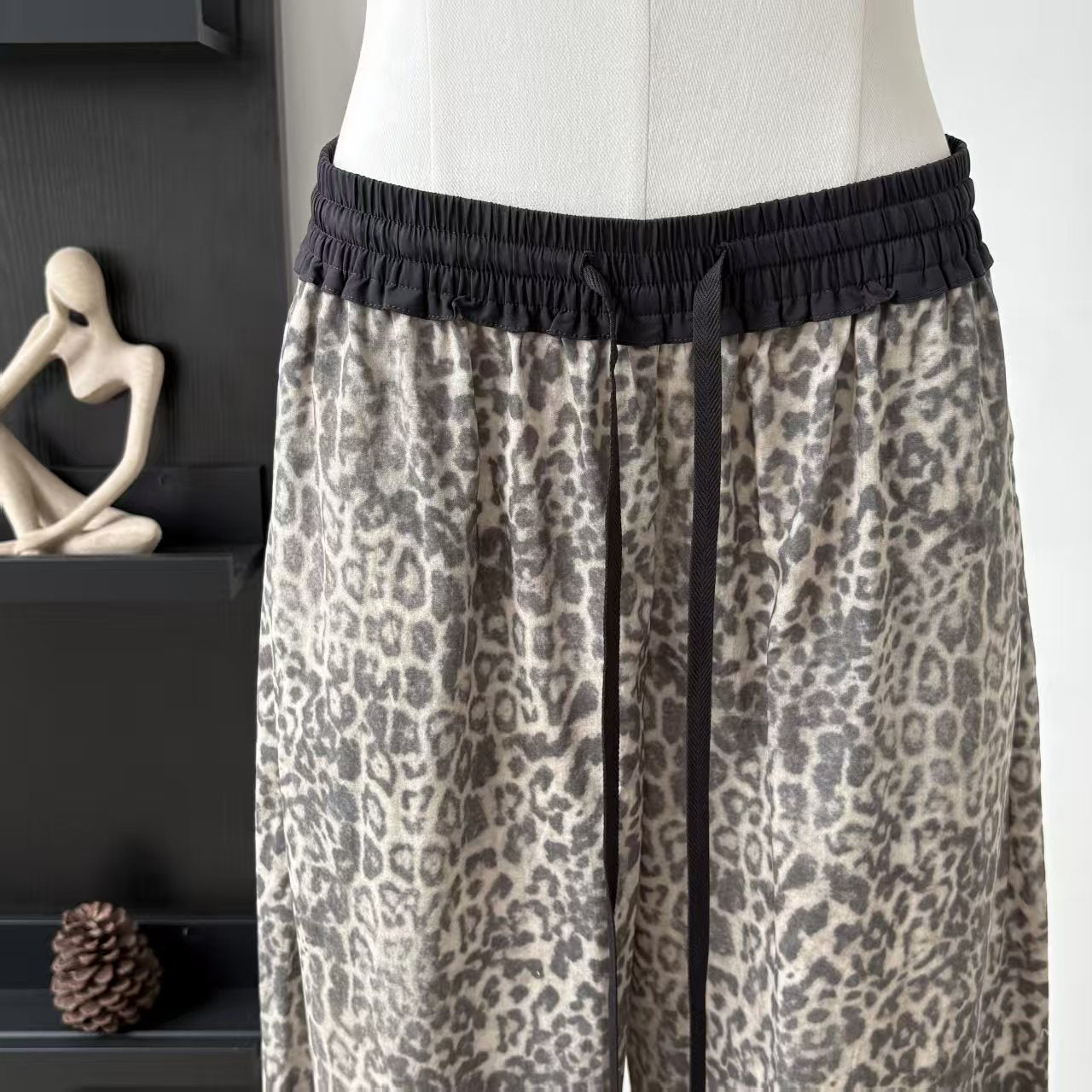 Casual Straight-Leg Leopard-Print Pants