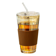 Glas-Trinkbecher mit Deckel für Kaffeegetränke