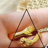 Hug ring gold / Adjustable opening
