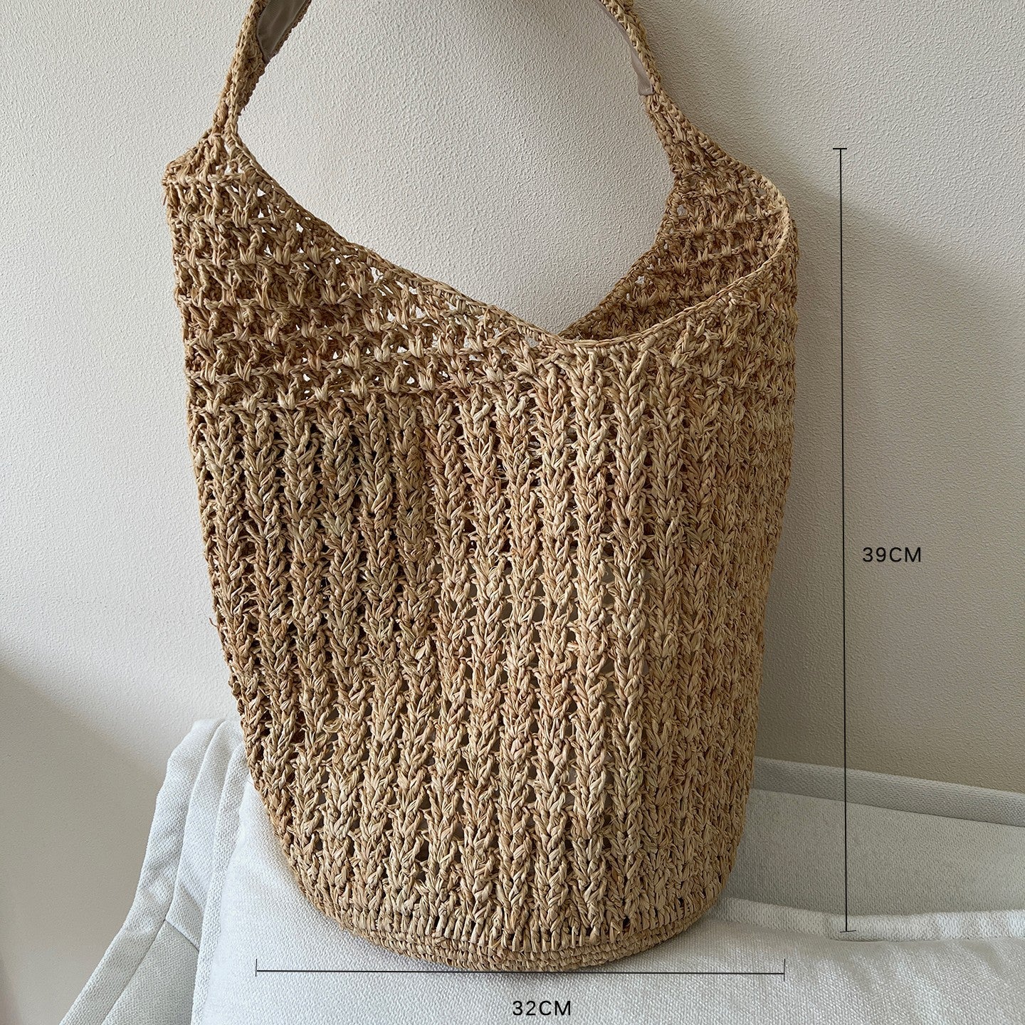 Raffia Hand-Woven Tote Bag | off-white background hero