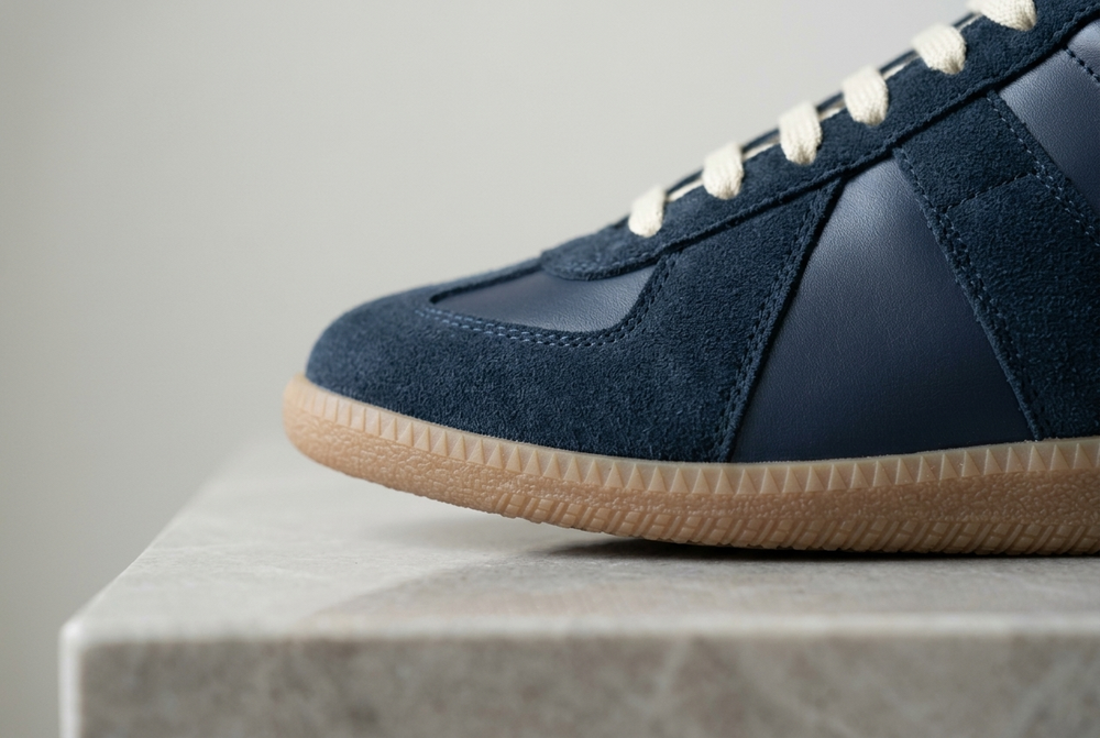 Casual Lace-Up Sneakers