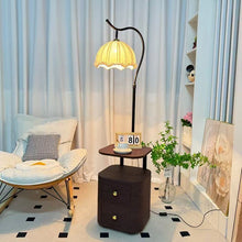 Vintage Style Floor Lamp with Side Table