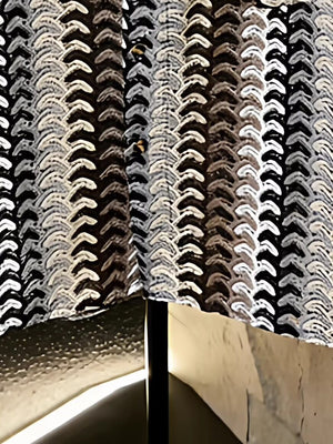Jacquard shirt showing hollow openwork weave texture