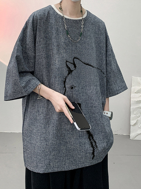 Side profile of the linen blend t-shirt showing the short set sleeve