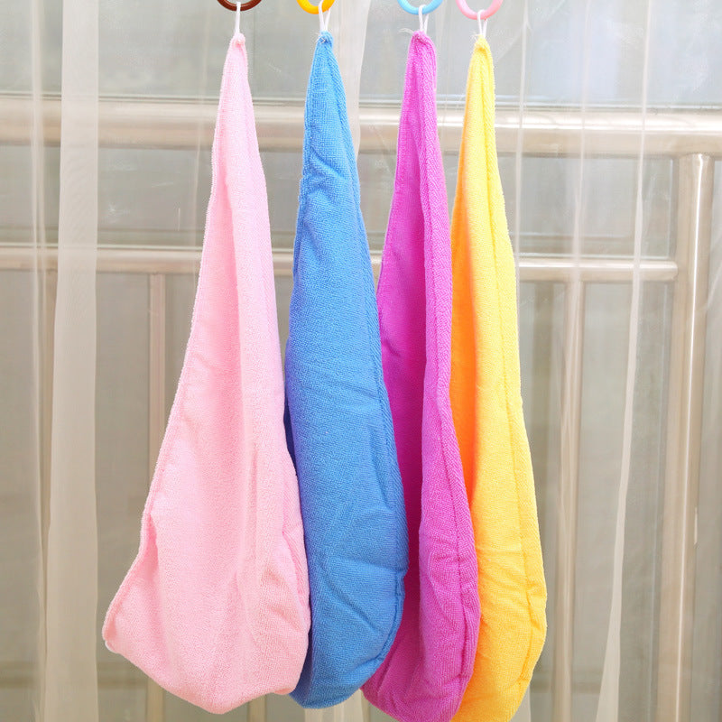 Cotton Absorbent Hair Drying | in-use moment