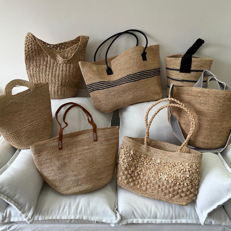 Raffia Hand-Woven Tote Bag | front view product detail