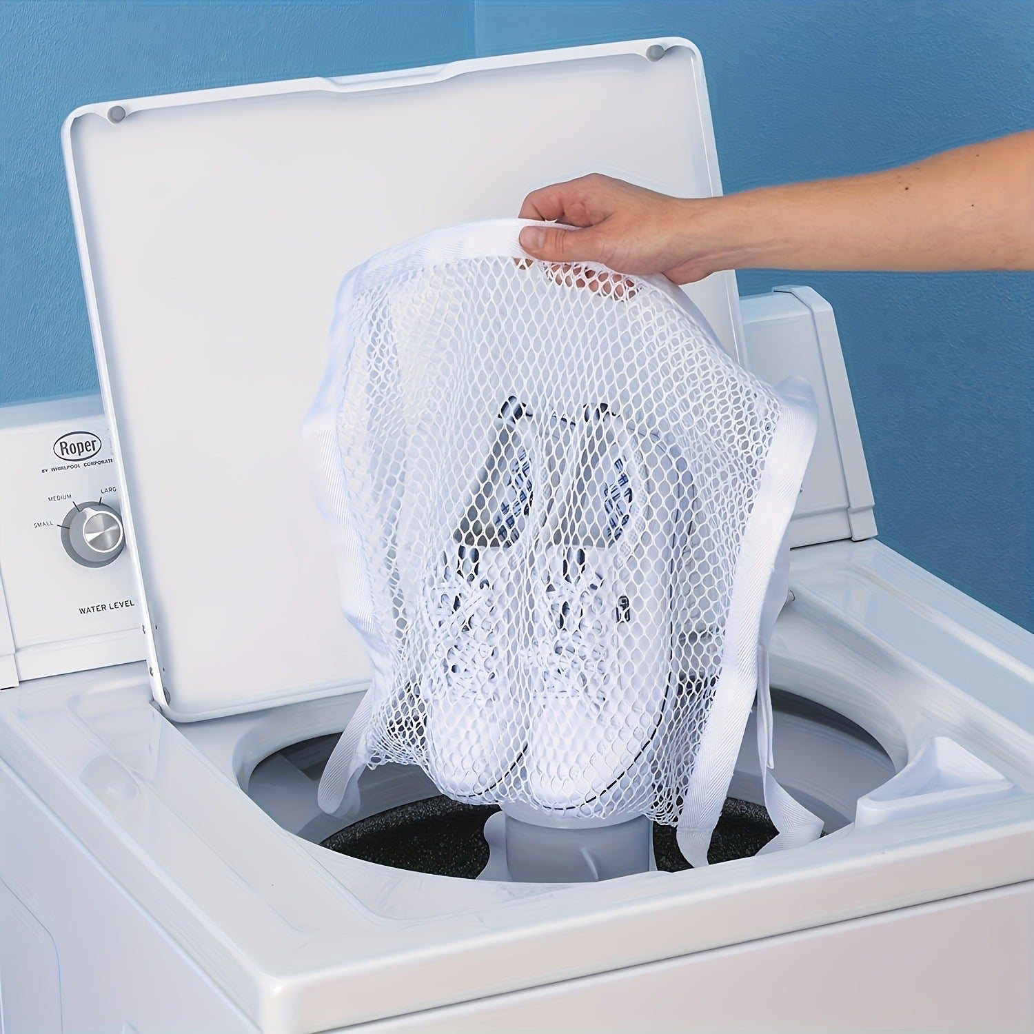 Wall Mounted Shoe Drying Bag | close up material texture