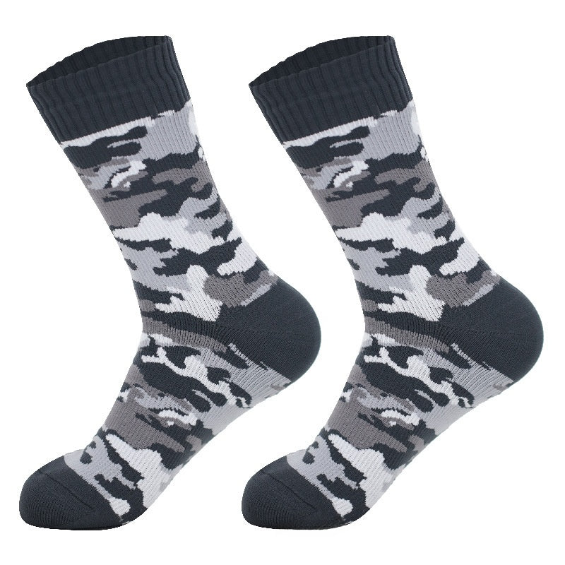 Waterproof gray and white camouflage crew socks with a black cuff and heel, size L 43-46