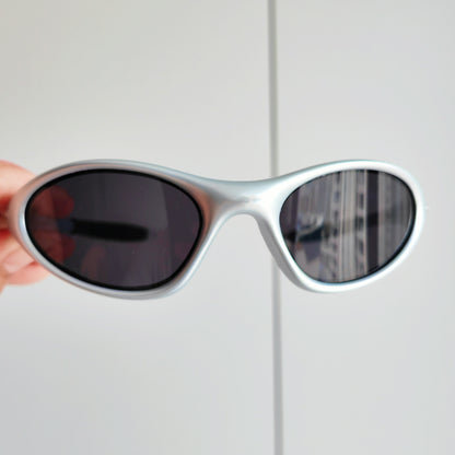 Retro Small Frame UV Protection Sunglasses | front view product detail