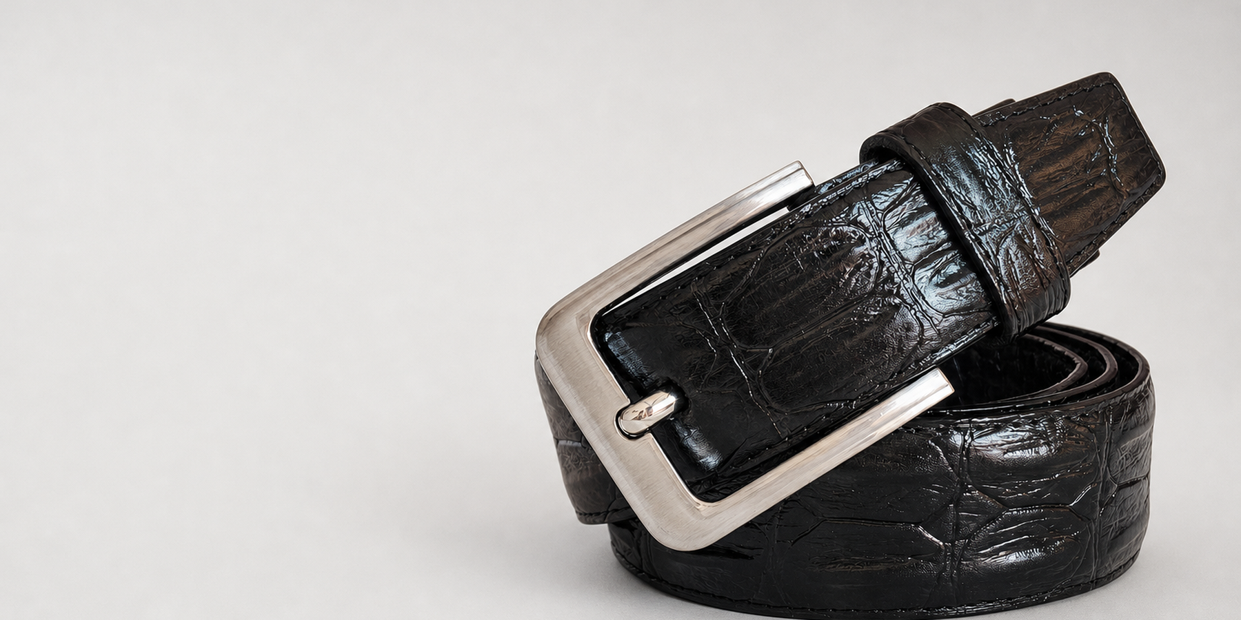 Introducing Genuine Leather Crocodile Pattern Belt: