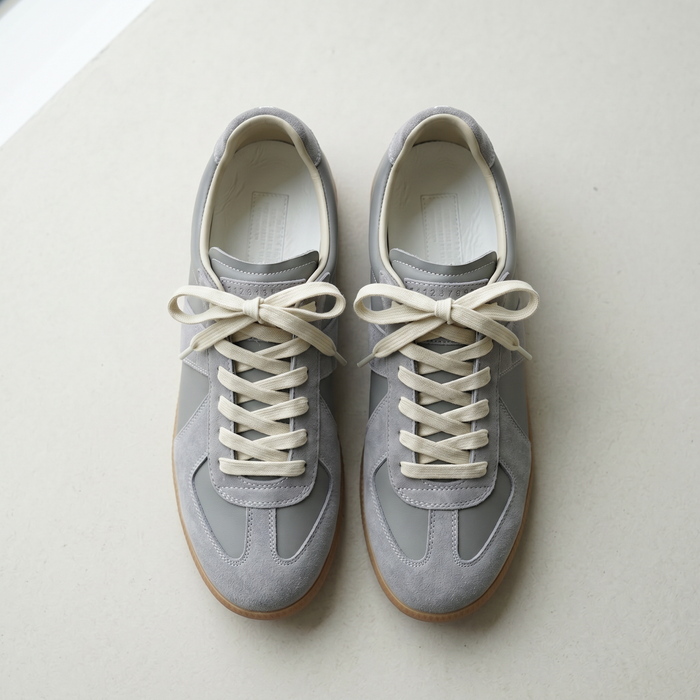 Set your size and laces