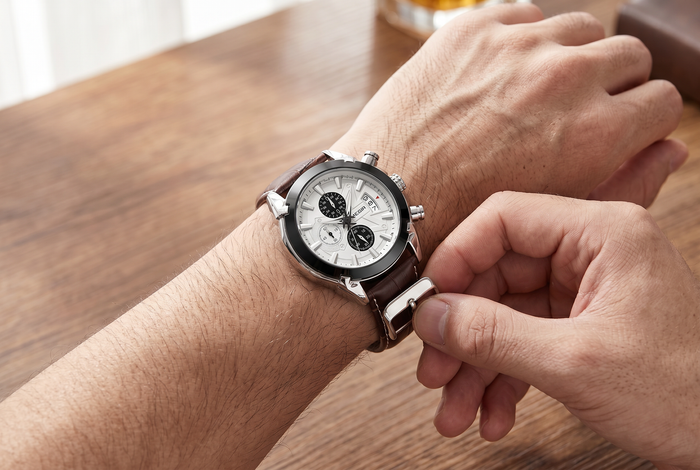 Fasten to your wrist